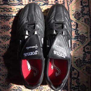 Joma Black and White Unisex Soccer Cleats